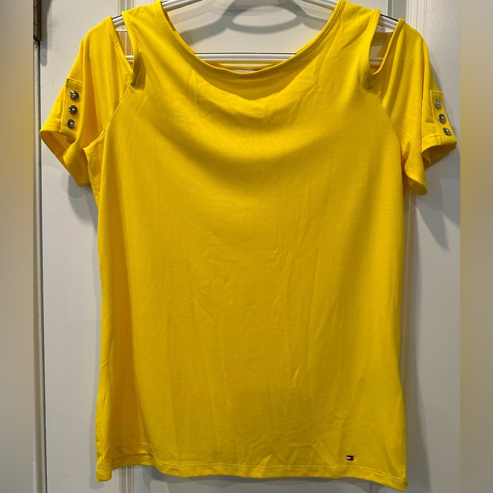 Tommy Hilfiger Yellow Cold Shoulder Short-Sleeve Top, Size S
